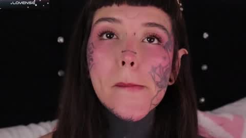 Snapshot of fairyflexxx chatting on February 8, 1:43 am Fairy online show from February 8, 1:43 am