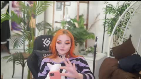 faith_chan online show from February 25, 4:24 am