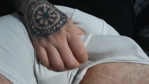 falcon120 online show from April 11, 4:44 pm