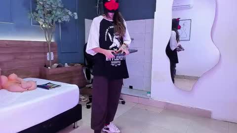 Megan    630  1330 -5 online show from September 19, 12:20 pm