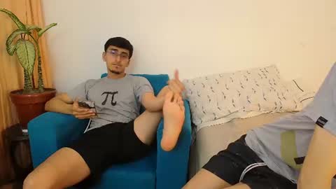 FallGays online show from July 8, 4:05 am