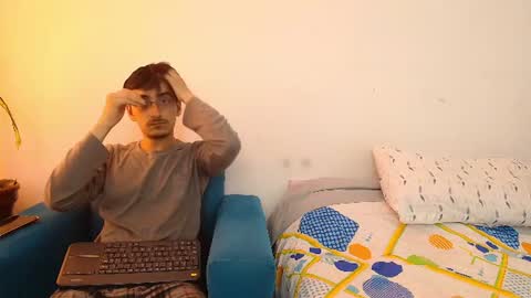 FallGays online show from June 20, 3:40 pm