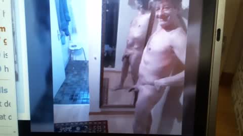 Snapshot of falushp chatting on January 17, 10:33 am falushp online show from January 17, 10:33 am