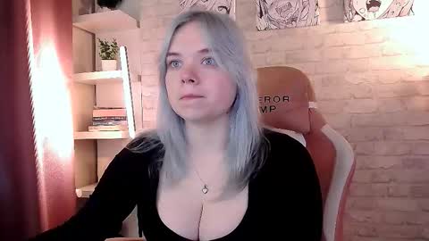 Bella online show from October 3, 1:52 pm