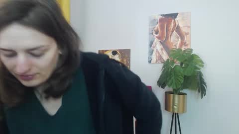 Nadine online show from November 26, 6:32 am