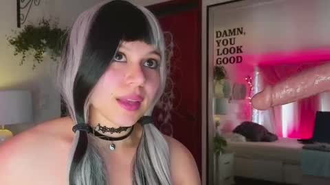 Farah online show from January 5, 5:27 pm