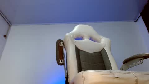 fari online show from April 15, 11:16 pm