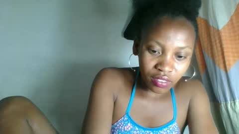 Snapshot of fayence09 chatting on October 12, 12:20 pm fayence09 online show from October 12, 12:20 pm