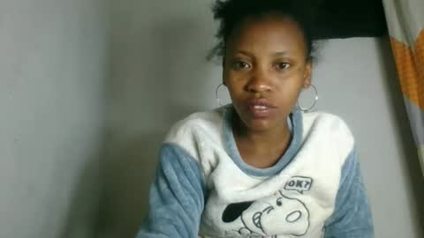 Snapshot of fayence09 chatting on October 6, 5:36 am fayence09 online show from October 6, 5:36 am