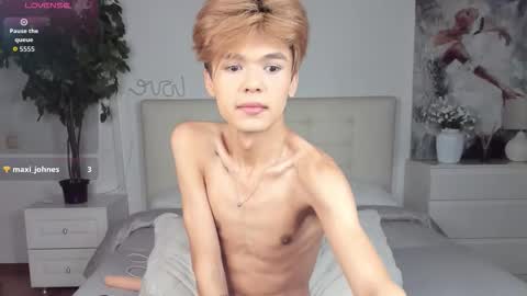 Felix online show from October 11, 8:34 pm