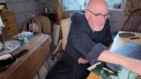 Adam online show from October 27, 7:30 am