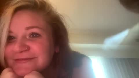 fellanstella online show from May 24, 11:17 am