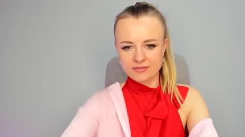 felorina online show from April 11, 8:13 pm