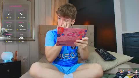 Femboy Max online show from September 13, 12:40 pm