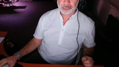 Piggy online show from February 7, 1:36 am