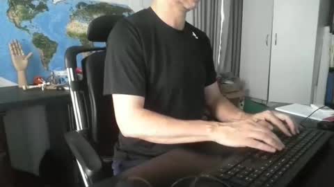 femdomsubby online show from December 12, 9:48 pm