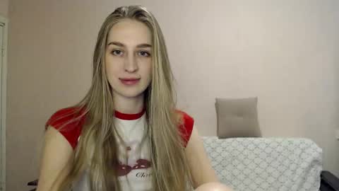 Femke online show from February 9, 7:49 pm