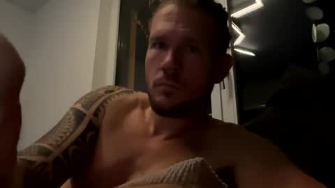 Snapshot of ferdl1988_1 chatting on October 26, 9:36 pm ferdl1988_1 online show from October 26, 9:36 pm