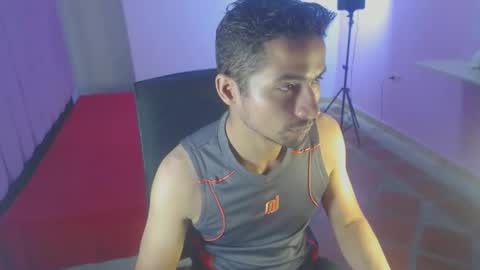 fermingomez1 online show from February 8, 12:03 am