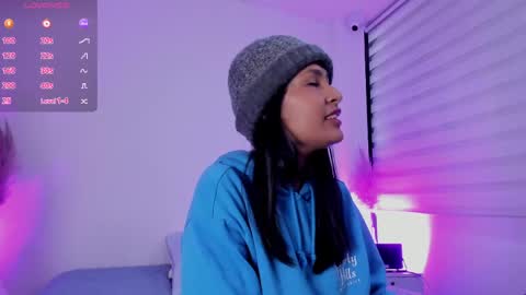 fernanda_liie_ online show from April 7, 12:40 pm