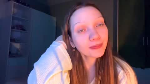 Snapshot of ferneprivatsky chatting on October 18, 8:46 pm Alice online show from October 18, 8:46 pm