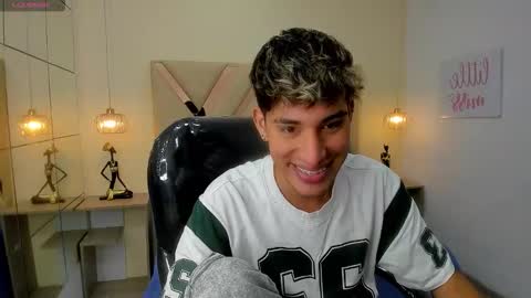 FER PHOENIX online show from February 25, 4:38 am