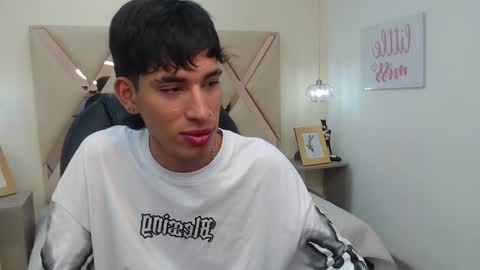 FER PHOENIX online show from March 9, 12:31 pm