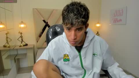 FER PHOENIX online show from March 10, 3:22 am