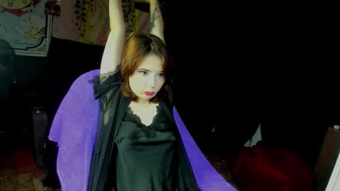 Kimberly online show from November 18, 2:53 pm