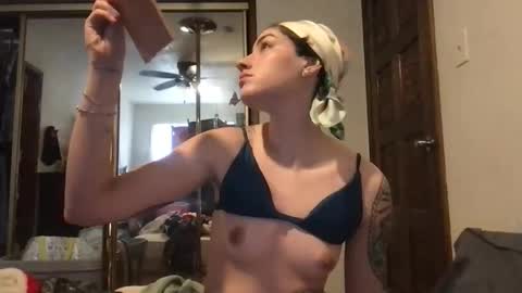 fgsammie online show from February 19, 10:53 pm