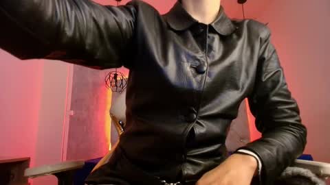   online show from December 16, 12:11 pm