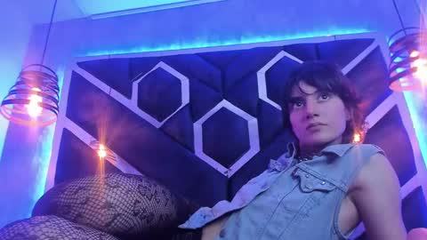   online show from February 27, 5:47 pm