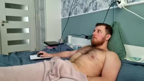 Snapshot of fikol123 chatting on January 15, 10:27 am fiolkamil online show from January 15, 10:27 am