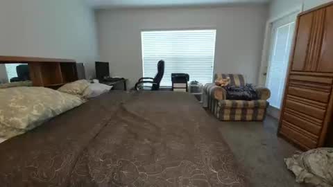 filfaonyx online show from December 4, 5:56 pm