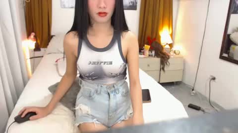 stephanie online show from January 25, 8:10 am