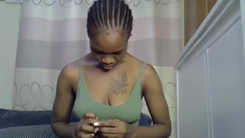 fine_queen12 online show from January 9, 8:45 am