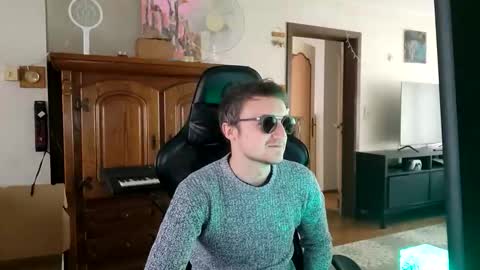 FingerExpert online show from October 20, 12:32 pm