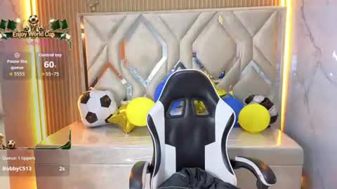 Online 800 to 1400 online show from July 15, 10:31 am