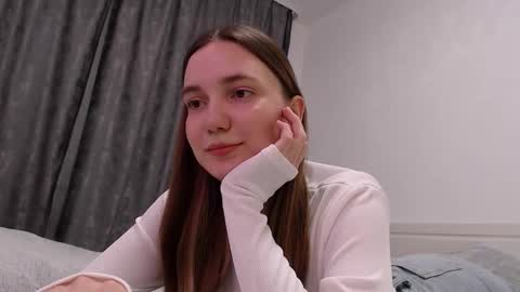 fireflies_fly_ online show from November 23, 5:22 pm