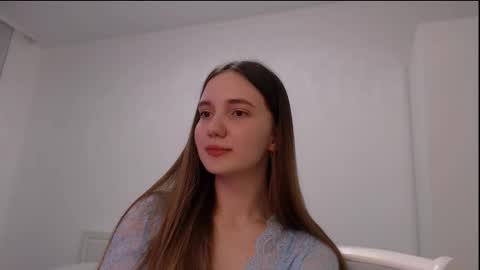 fireflies_fly_ online show from March 6, 7:46 pm