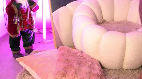 Fires Bomb 777 online show from December 20, 8:10 am