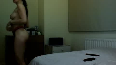 Snapshot of fitbut chatting on December 4, 7:28 pm Fitbut online show from December 4, 7:28 pm