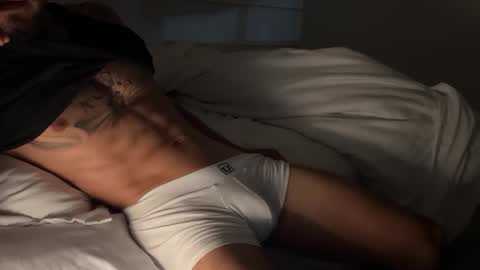 fitjacques online show from April 26, 3:59 am