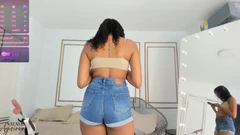 Snapshot of flavia_cruz chatting on September 10, 7:48 pm Flavia online show from September 10, 7:48 pm