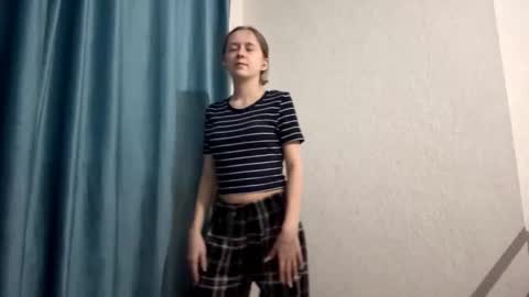 Emma online show from February 28, 2:04 am