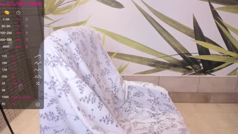 FlexiMona online show from December 12, 11:50 am