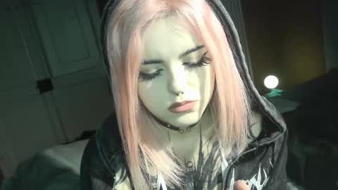 flipthesugar online show from February 21, 6:44 pm