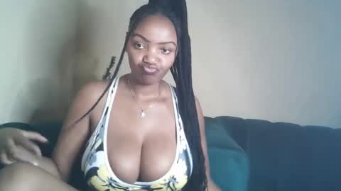 flirtymimie online show from January 15, 4:49 pm