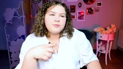 florenceanderson_ online show from March 14, 6:56 pm