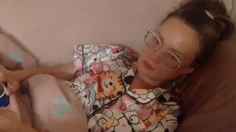say meow and send tip  online show from May 14, 10:19 pm